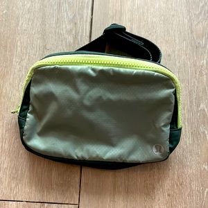 lululemon Everywhere Belt Bag 1L